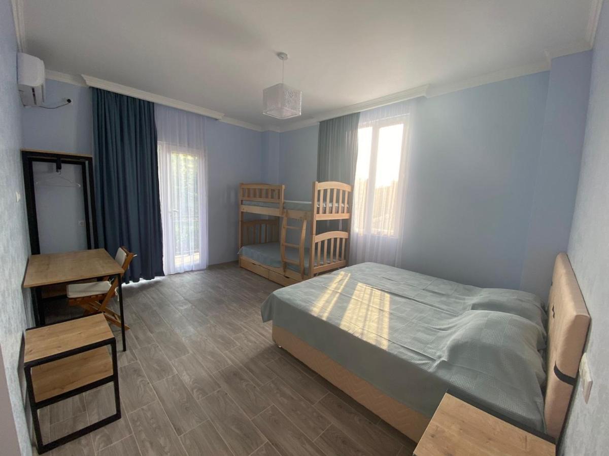 Отель Kemo House Батуми Экстерьер фото
